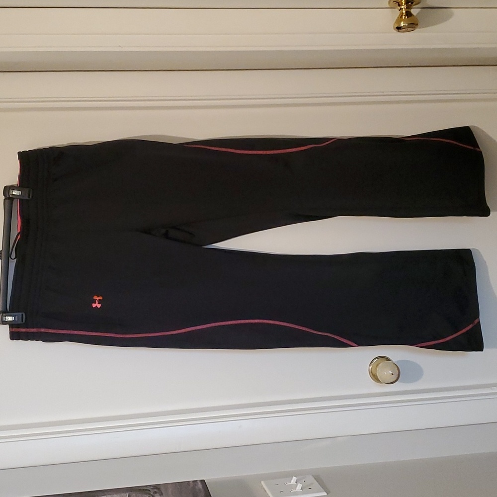 Under Armour Semi-fitted Sweatpants.  Size LG.  Black and Pink.